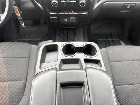Certified 2020 Chevrolet Silverado 1500 Custom w/ Custom Value Package AWD/4WD image 22