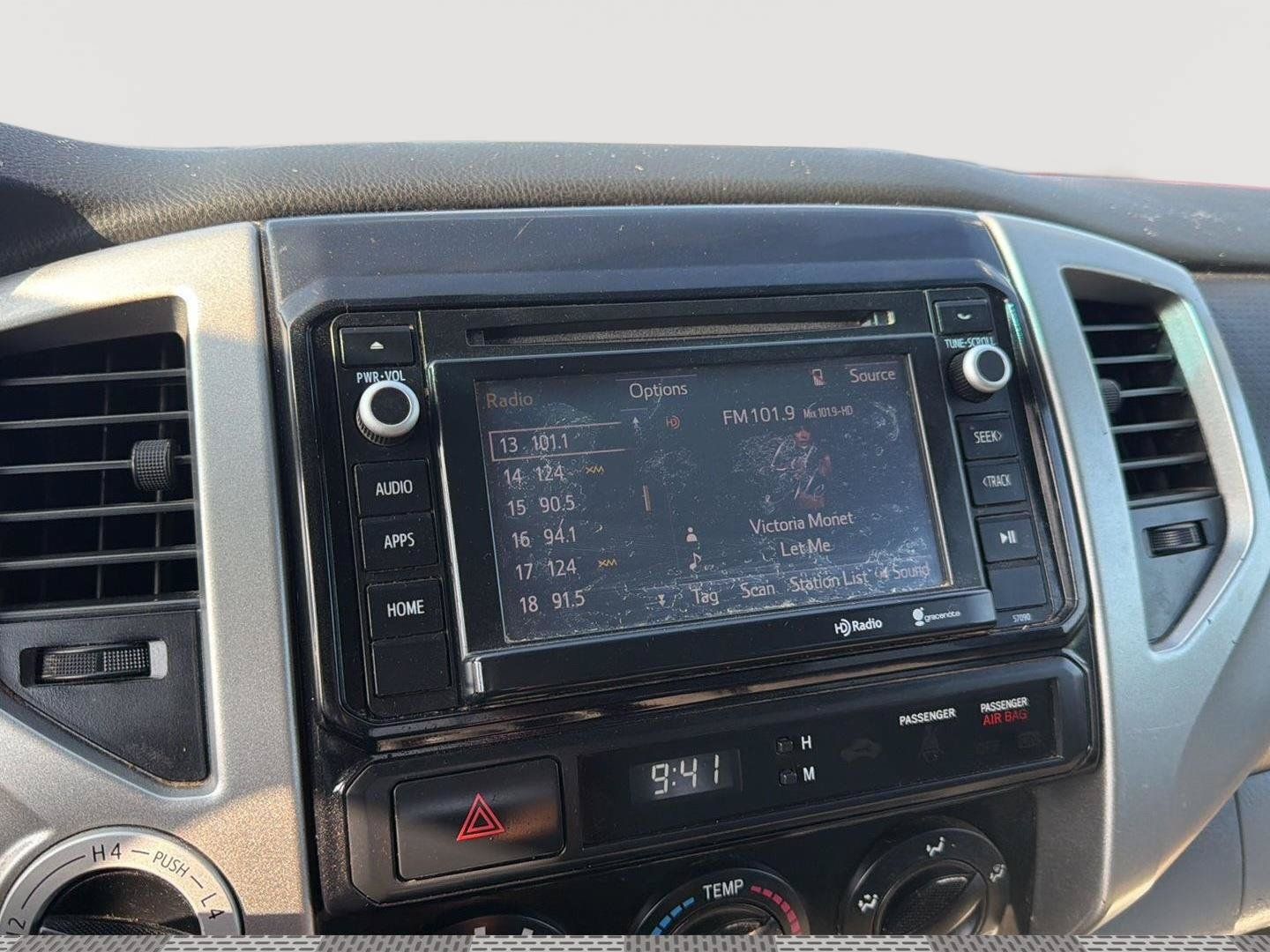 Used 2014 Toyota Tacoma 4x4 Double Cab w/ SR5 Package image 18