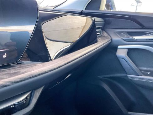 Used 2025 Audi Q5 Premium w/ Convenience Package image 33