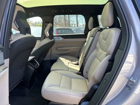 New 2026 Volvo EX90 Ultra image 11