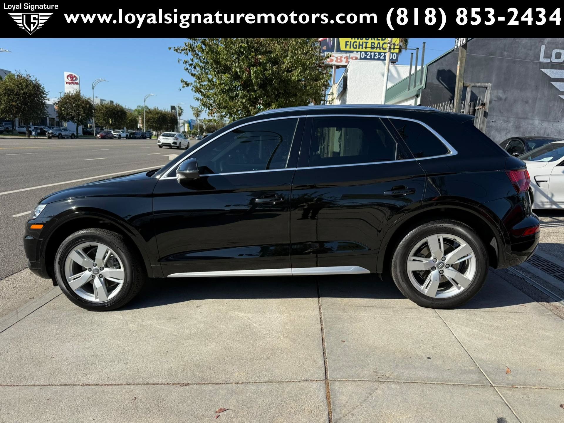 Used 2019 Audi Q5 2.0T Premium w/ Convenience Package AWD/4WD image 4