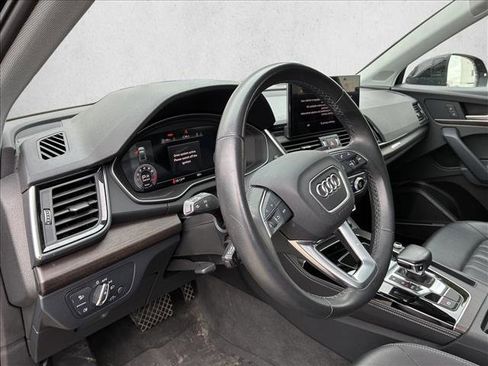 Used 2023 Audi Q5 2.0T Premium Plus w/ Premium Plus Package AWD/4WD image 10