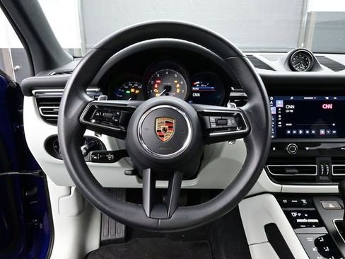 Certified 2024 Porsche Macan S image 8
