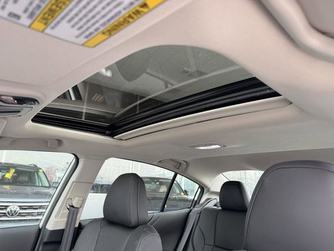 Used 2025 Subaru Legacy Touring XT image 35