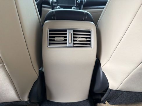 Used 2017 Nissan Maxima Platinum w/ Medallion Package image 18