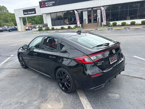 Used 2025 Honda Civic Sport image 5