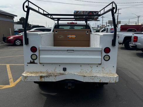 Used 2013 Chevrolet Silverado 2500 W/T w/ Snow Plow Prep Package image 4