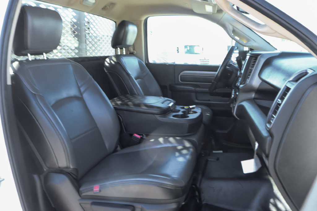 Used 2019 RAM 5500 Tradesman RWD image 31