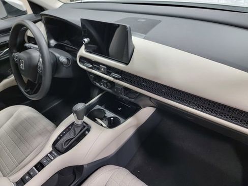 New 2026 Honda HR-V LX image 17