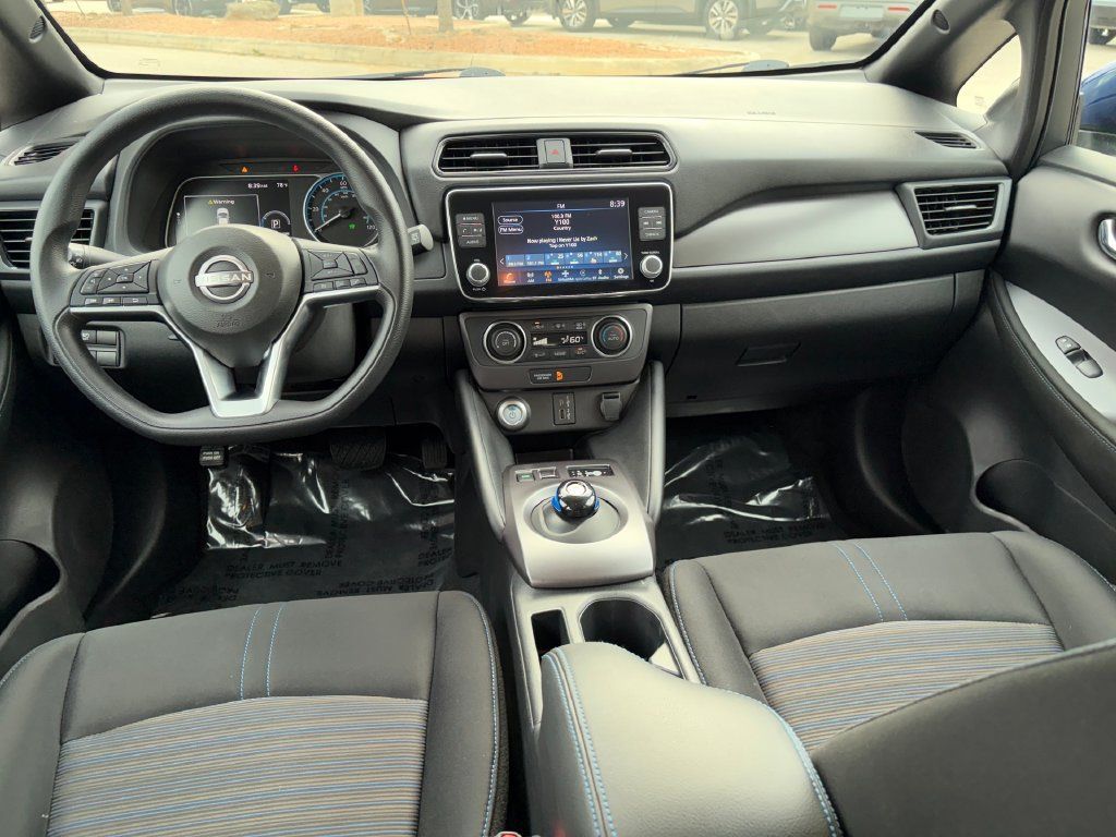 Used 2025 Nissan Leaf S FWD image 20