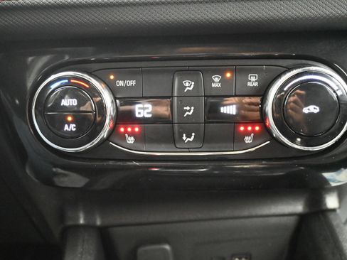 Used 2024 Chevrolet TrailBlazer RS w/ Convenience Package AWD/4WD image 15