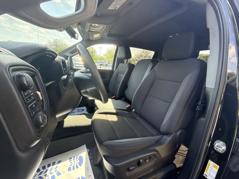 Used 2024 Chevrolet Silverado 1500 Custom image 13