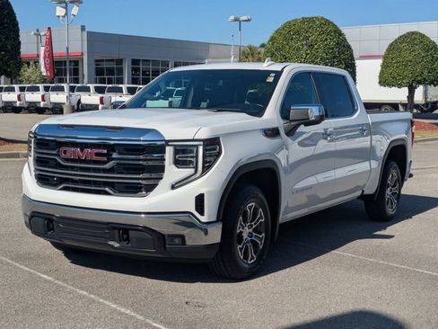 Used 2025 GMC Sierra 1500 SLT RWD image 7