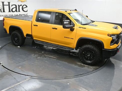 New 2026 Chevrolet Silverado 2500 ZR2 w/ LPO, Dark Essentials Package image 16
