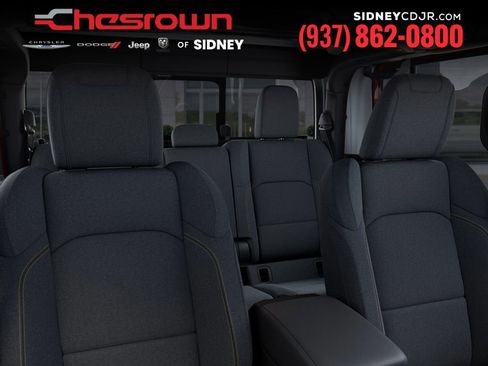 New 2025 Jeep Gladiator Sport image 26