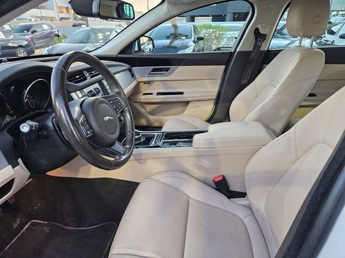 Used 2018 Jaguar XF Premium AWD/4WD image 13