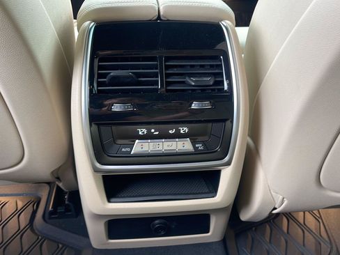 Used 2022 BMW X5 xDrive40i w/ Premium Package AWD/4WD image 35