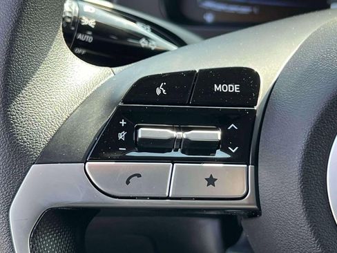 Used 2025 Hyundai Elantra SE w/ Cargo Package image 20