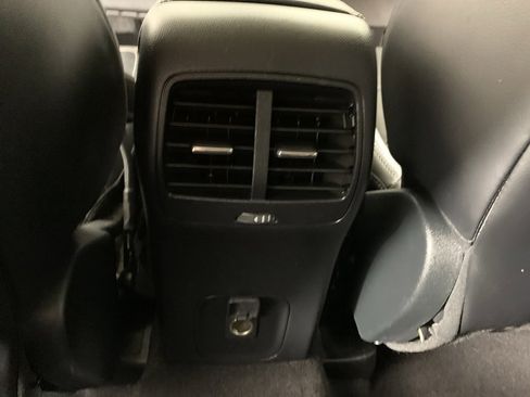 Used 2020 Ford Escape SEL image 30