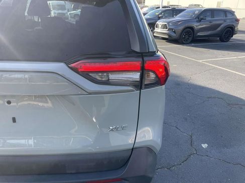 Used 2021 Toyota RAV4 XLE image 18