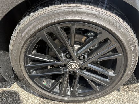 Used 2025 Toyota Camry SE w/ Convenience Package FWD image 13