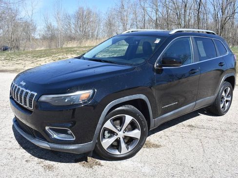 Used 2019 Jeep Cherokee Limited image 13