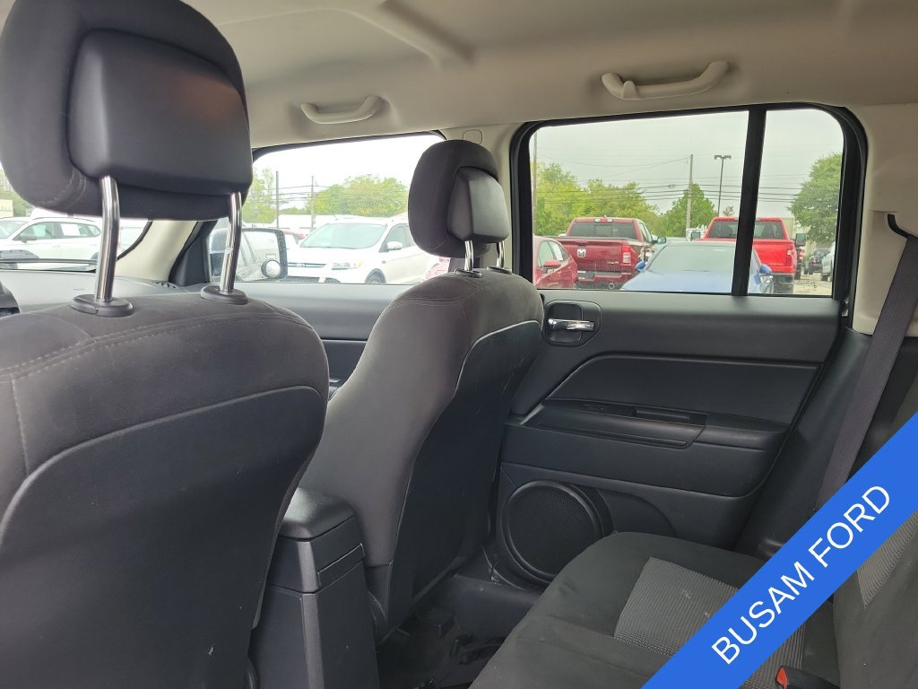 Used 2016 Jeep Patriot Sport w/ Power Value Group AWD/4WD image 14