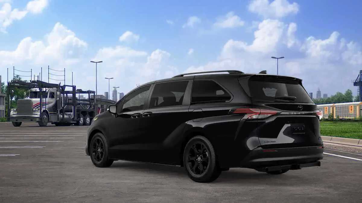 New 2026 Toyota Sienna XLE Woodland Edition AWD/4WD image 8