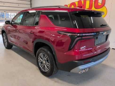 New 2026 Chevrolet Traverse LT w/ Driver Confidence Package AWD/4WD image 3