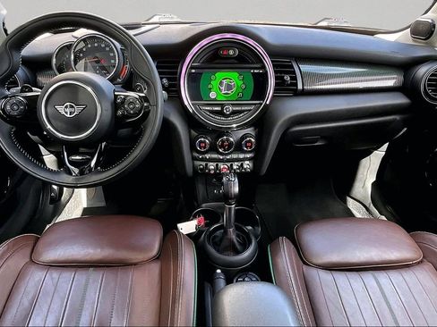 Used 2019 MINI Cooper S image 8