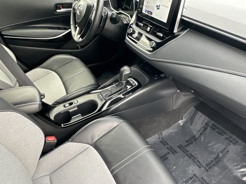 Used 2025 Toyota Corolla XSE image 16