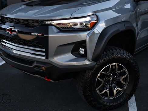 Used 2024 Chevrolet Colorado ZR2 w/ ZR2 Convenience Package III image 4