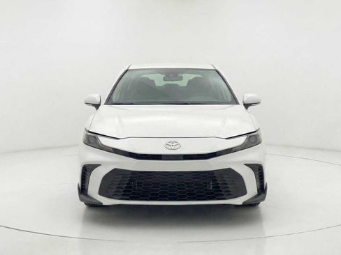 Certified 2025 Toyota Camry SE image 2