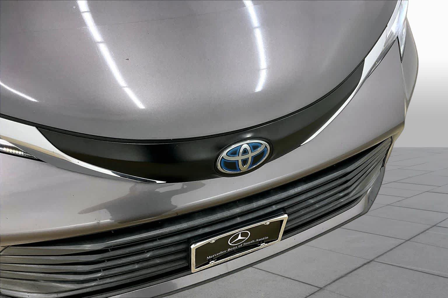 Used 2021 Toyota Sienna LE FWD image 29