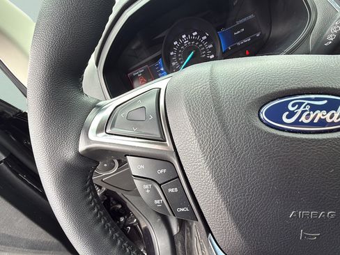 Certified 2024 Ford Edge Titanium AWD/4WD image 29