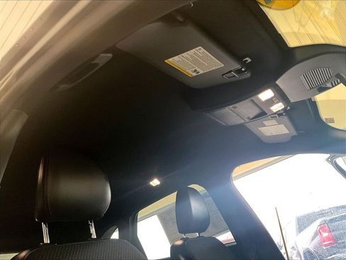 Used 2025 Ford Escape ST-Line image 22