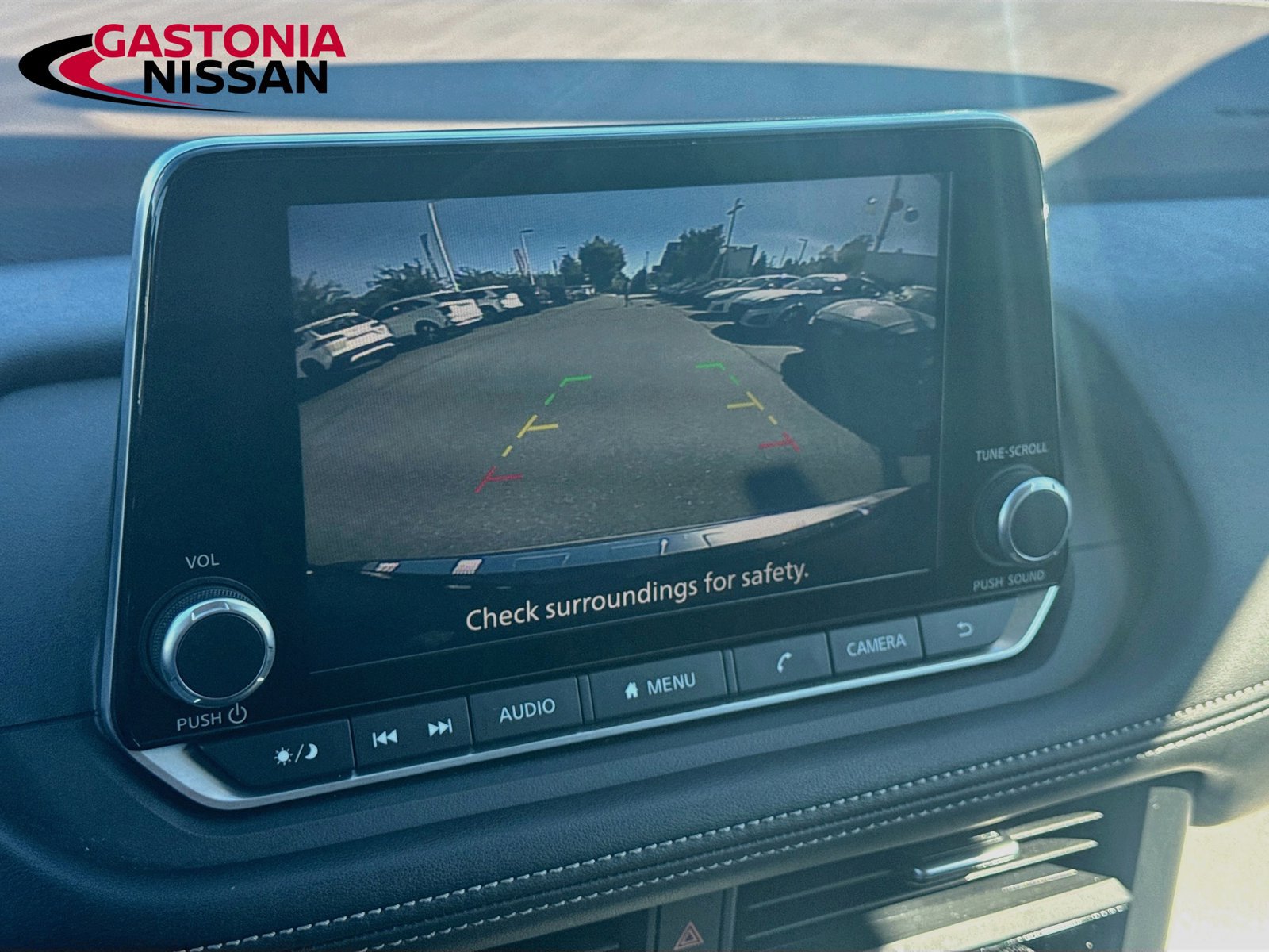 Used 2023 Nissan Rogue SV AWD/4WD image 17