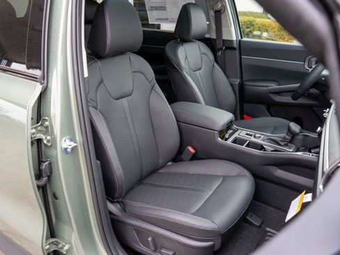New 2026 Kia Sorento X-Line EX image 9