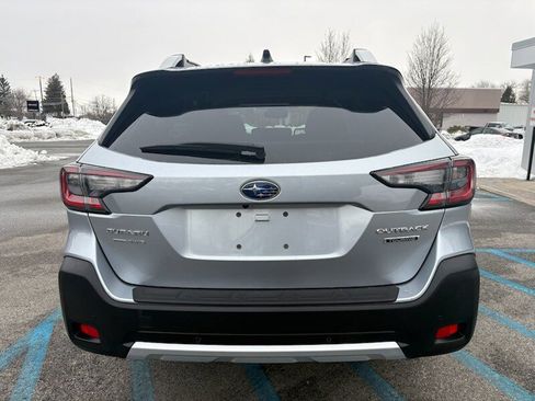 Used 2023 Subaru Outback Touring image 5