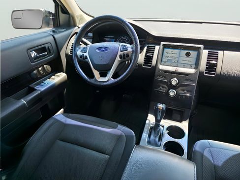 Used 2016 Ford Flex SEL w/ Equipment Group 201A AWD/4WD image 17