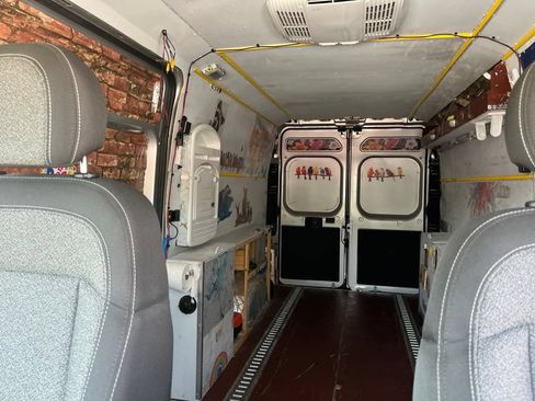Used 2025 RAM ProMaster 3500 w/ Safety Group FWD image 17
