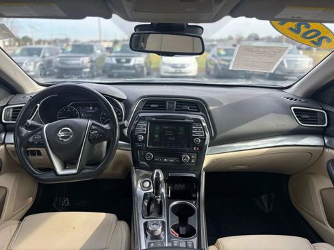 Used 2021 Nissan Maxima 3.5 SV w/ Floor Mat Group image 10