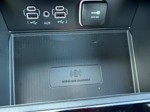 New 2025 Jeep Grand Cherokee Laredo image 12