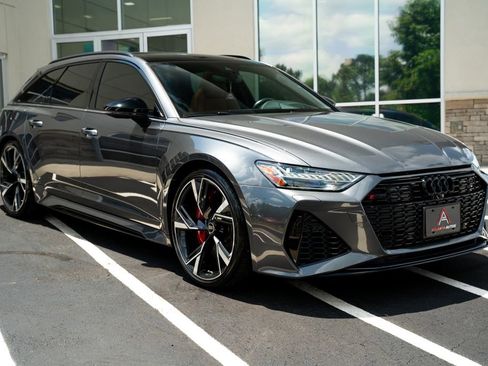 Used 2022 Audi RS 6 w/ Executive Package AWD/4WD image 7