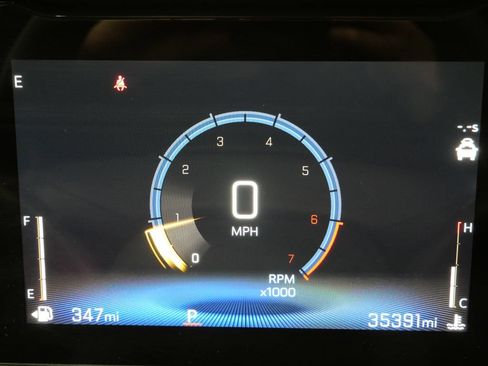 Used 2025 Chevrolet Trax LT FWD image 15