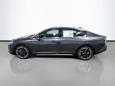 New 2025 Kia K4 GT-Line image 4