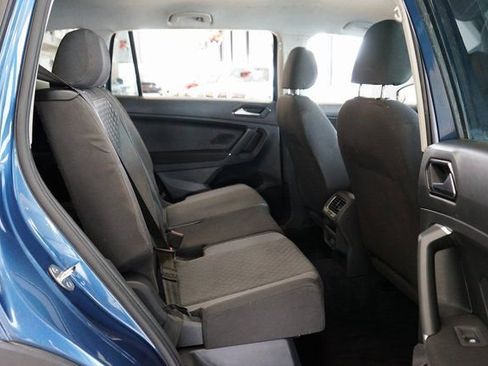 Used 2018 Volkswagen Tiguan S image 12