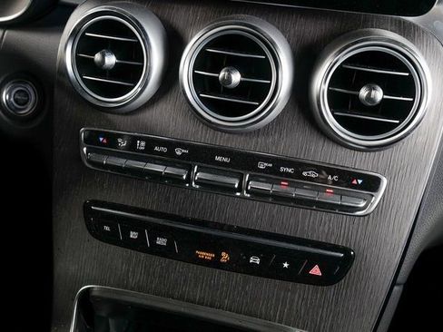 Used 2022 Mercedes-Benz GLC 300 GLC 300 image 15