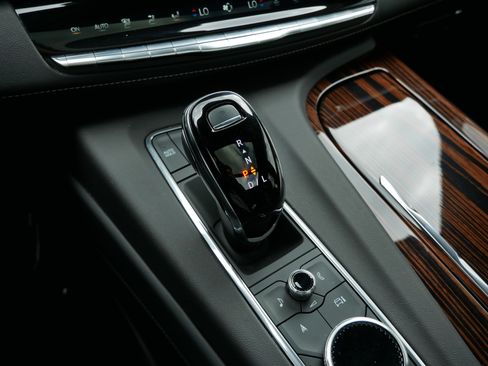 Certified 2023 Cadillac Escalade Premium Luxury w/ Performance Package AWD/4WD image 24