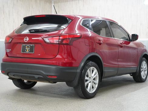 Used 2017 Nissan Rogue Sport S w/ S Appearance Package image 10